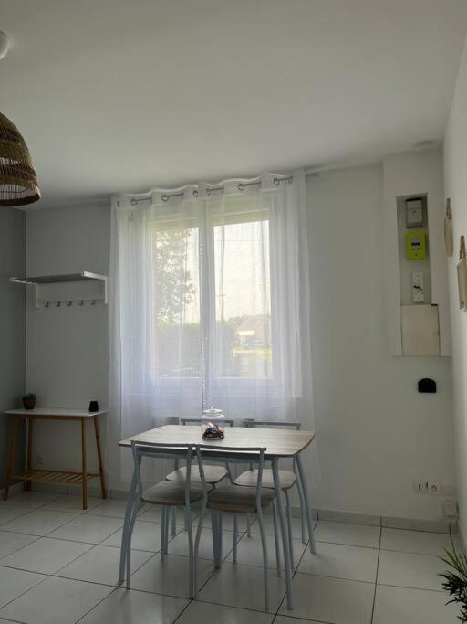 Logement 10 Minutes De Rouen Oissel Εξωτερικό φωτογραφία